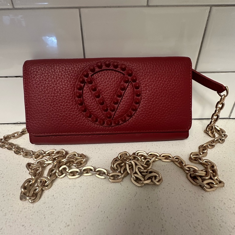 VALENTINO Logo Studded Leather Pebble Cross Body Wallet On Gold Chain Red